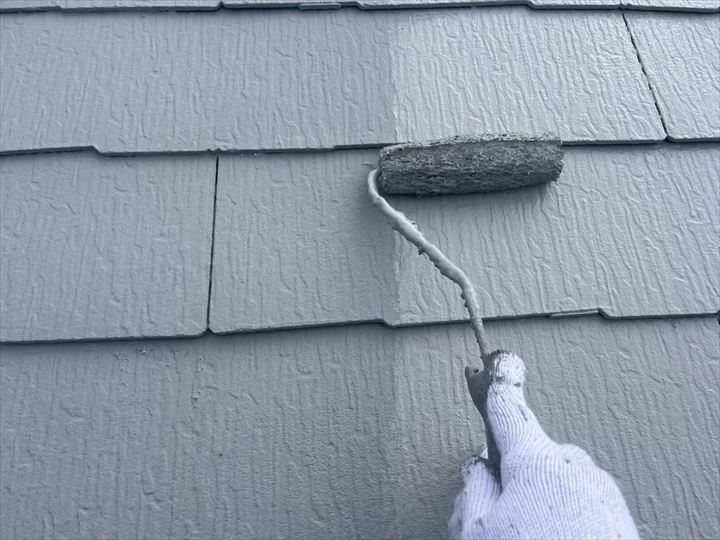 上塗り：均一な膜厚で効果を最大化